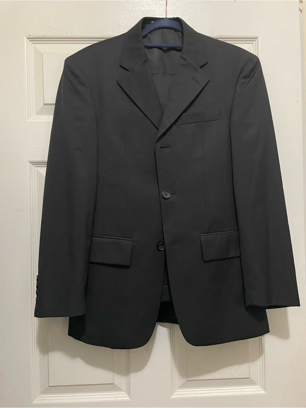 Men's Dark Gray Three-Button Formal Suit Jacket and Pants